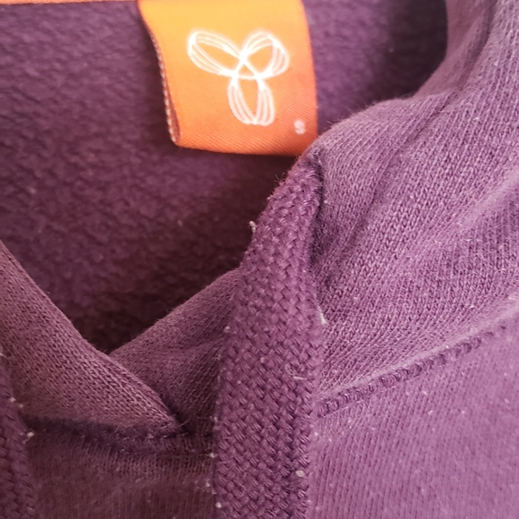 Purple TNA hoodie - Picture 3 of 3
